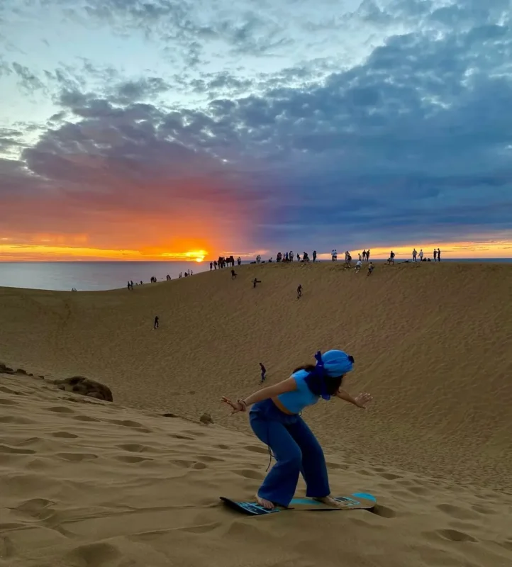 Sand boarding